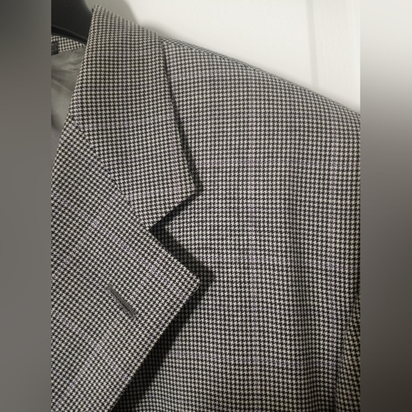 Corneliani Italian Wool Blazer 44R | Tailored Classic Sartorial - Picture 2 of 16